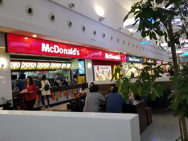 McDonald's'nin yemek ve ambiyans fotoğrafları 12