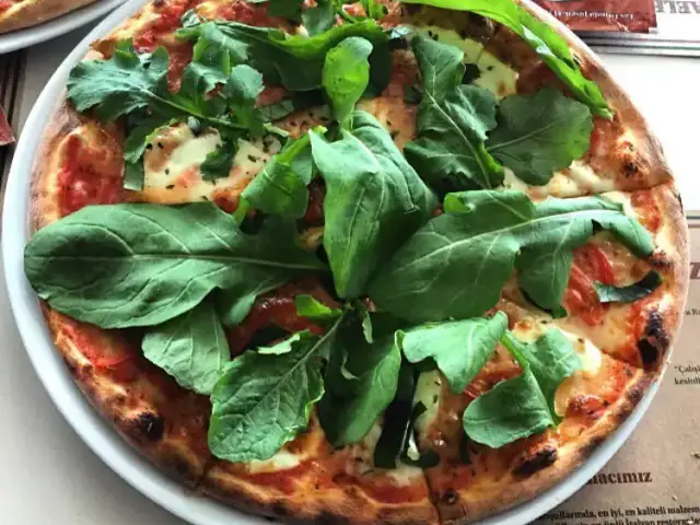 Raffaele Pizza'nin yemek ve ambiyans fotoğrafları 10
