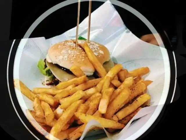 Burger Bakar Kaw Kaw Food Photo 6