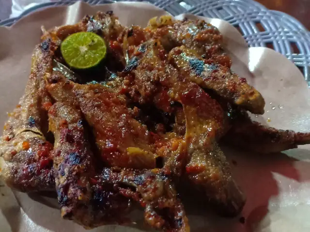 Gambar Makanan Ayam Bakar dan Goreng Taliwang 7