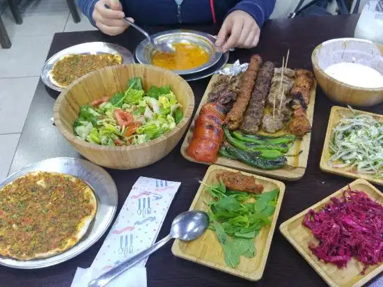 Kadir Usta Kebap ve Lahmacun'nin yemek ve ambiyans fotoğrafları 9