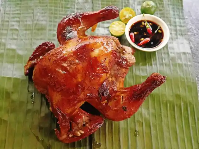 Santos Lechon Manok - Zafra Food Photo 1