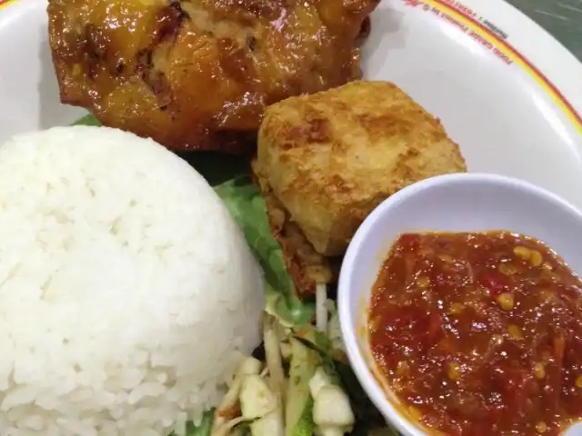 Gambar Makanan Ayam Penyet Suroboyo 12