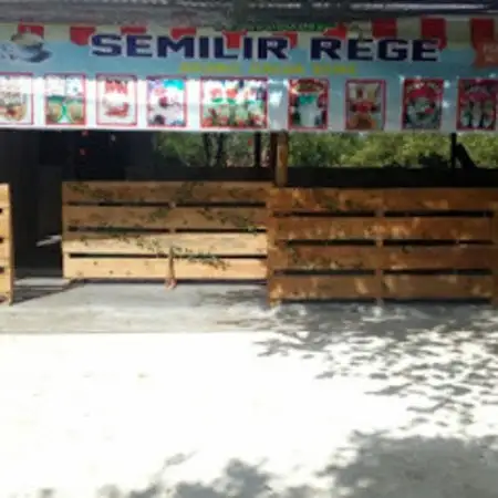 Warung Kopi Semilir Rege