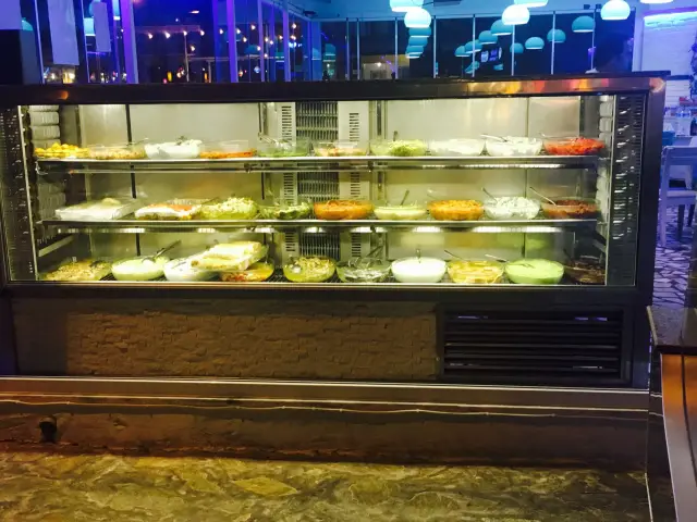 Mavi Beyaz Restaurant'nin yemek ve ambiyans fotoğrafları 8