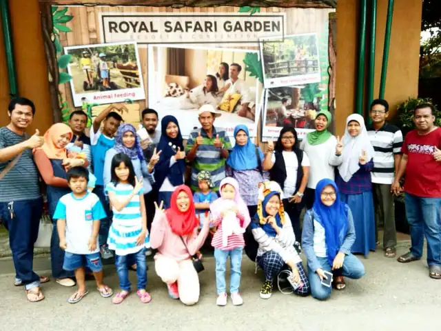 Gambar Makanan Jambo Resto & Bar,Royal Safari Garden Hotel 2