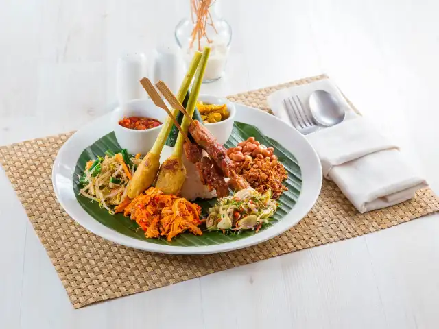 Gambar Makanan Gili Bar & Lounge - Puri Denpasar Hotel 19