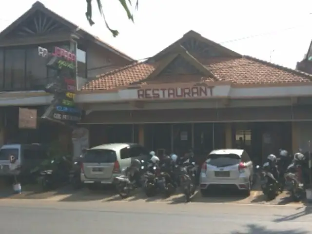 Gambar Makanan Jepara Garden Resto 3