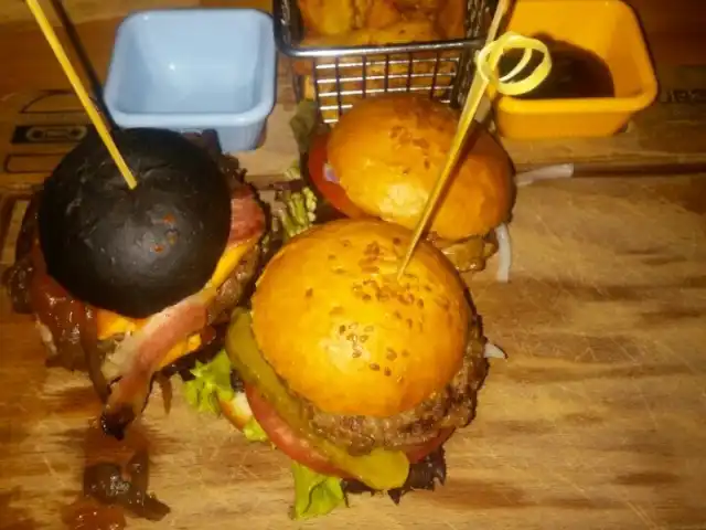 Burger Sound Grill Steaks'nin yemek ve ambiyans fotoğrafları 17