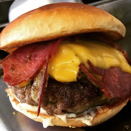 Dobby's Burger Place'nin yemek ve ambiyans fotoğrafları 10