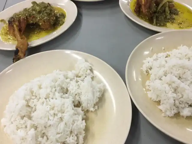 Mak Pah Tomyam (Ayam Lado Cili Ijau) Food Photo 15