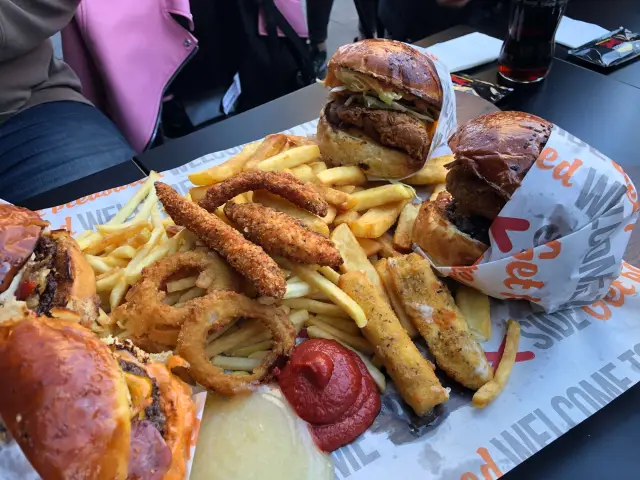 Burger X'nin yemek ve ambiyans fotoğrafları 4