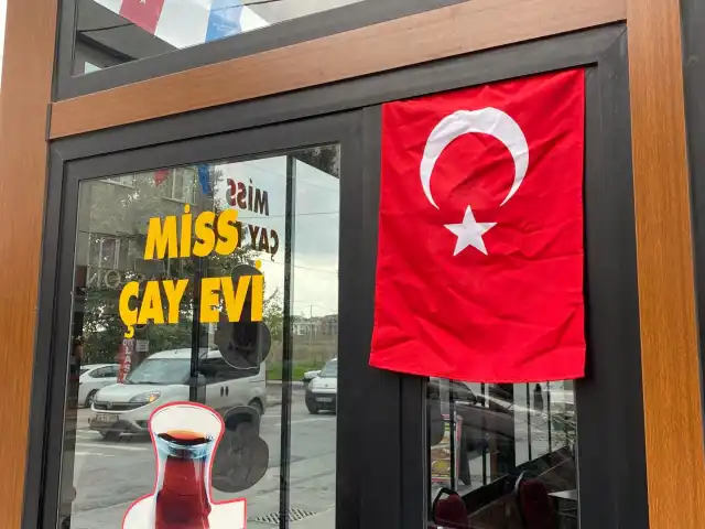 MİSS KIRAATHANESİ'nin yemek ve ambiyans fotoğrafları 2