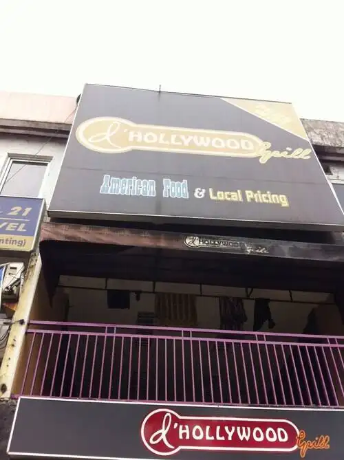 D' Hollywood Grill