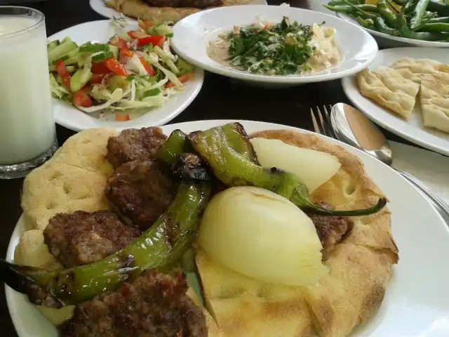 Serik Simsek Kofte Piyaz'nin yemek ve ambiyans fotoğrafları 3