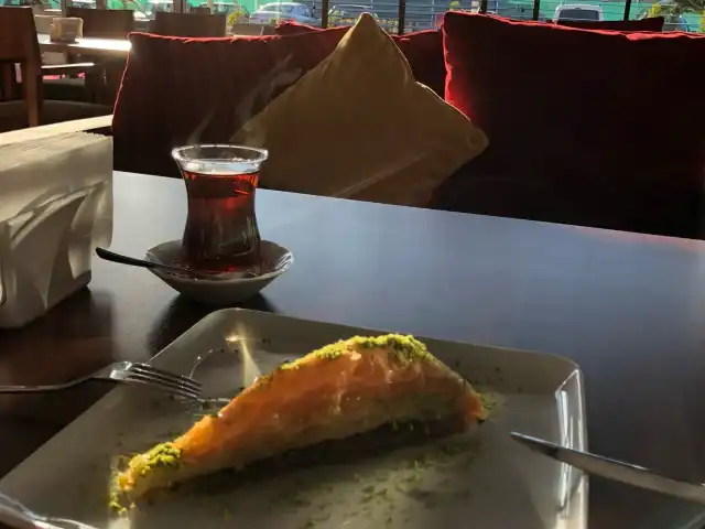 Faruk Güllüoğlu'nin yemek ve ambiyans fotoğrafları 9