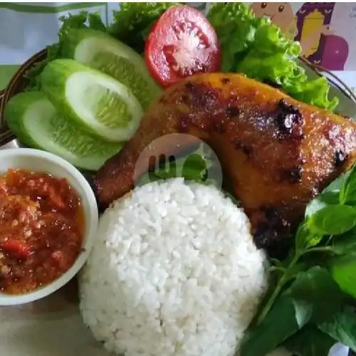 Gambar Makanan Ayam geprek Janda muda Cafe hera 9