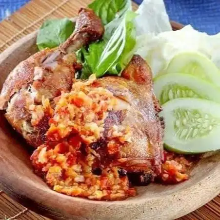Gambar Makanan Ayam Tulang Lunak Bu Rahayu, Denpasar 3