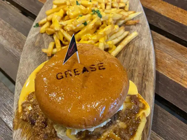 Grease Cheesesteak Food Photo 5