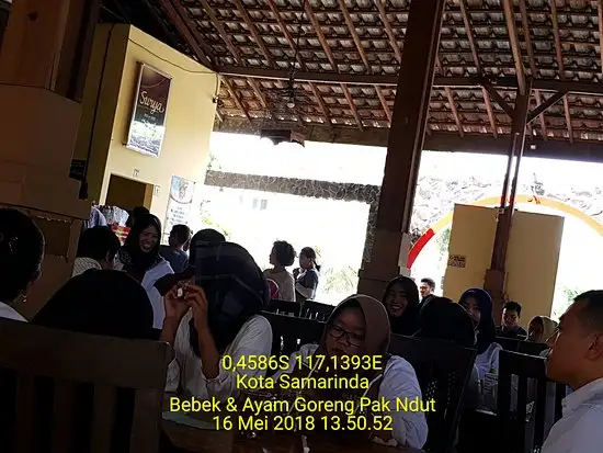 Gambar Makanan Bebek & Ayam Goreng Sari Rasa Pak Ndut 6