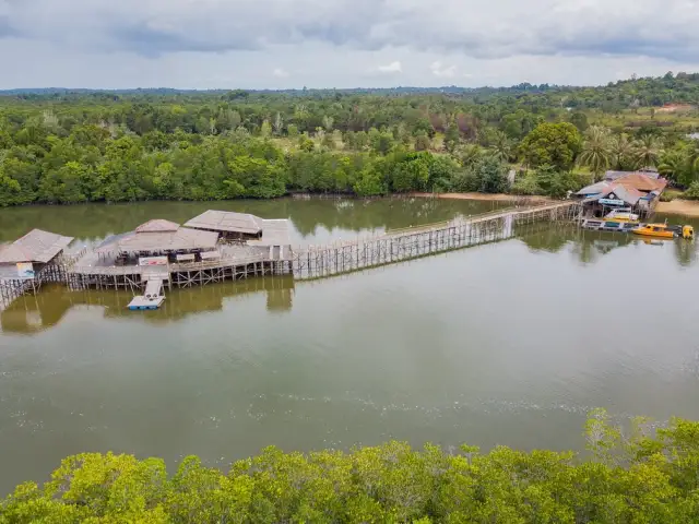 Gambar Makanan Kampoeng Kelong Seafood Restaurant at Mangrove River 19