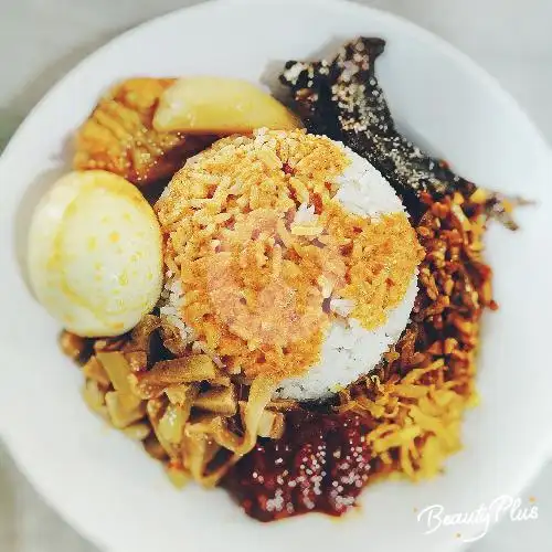 Gambar Makanan 5 Sisters Nasi Lemak (Chicken Wings), Nagoya Food Court 7