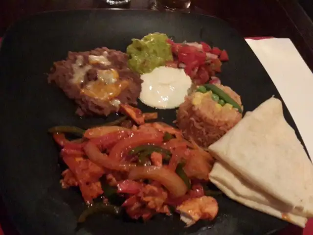 Gambar Makanan Hacienda Mexican Bar & Grill 11