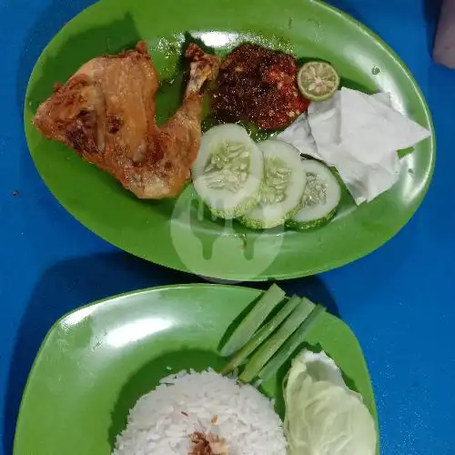 Gambar Makanan Ayam Penyet Jawir Muwardi Raya, Depan SMK Ma'arif 3