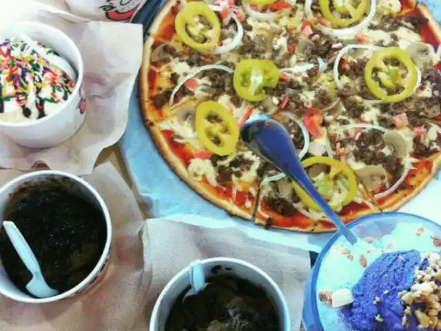 Biaño's Pizza Food Photo 6