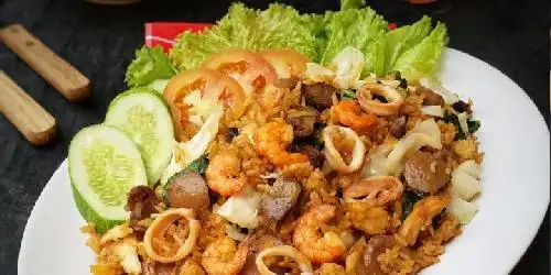 Nasi Goreng Gila Mas Imam, Kedai Hana