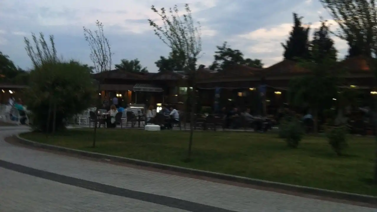 Şelale Cafe Merter