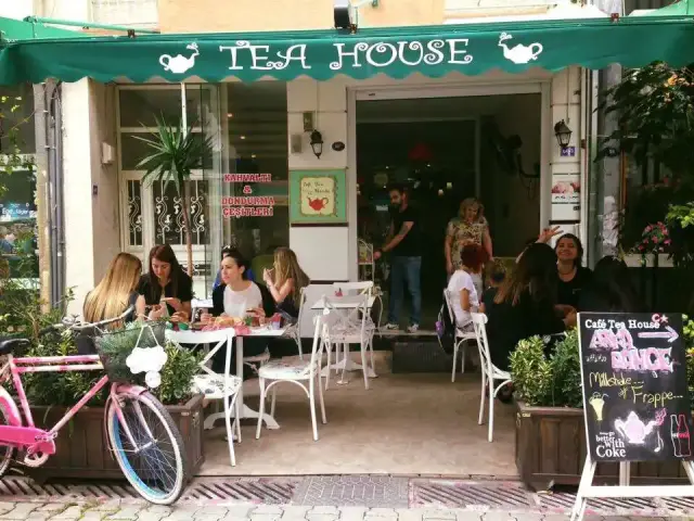 Cafe Tea House'nin yemek ve ambiyans fotoğrafları 6