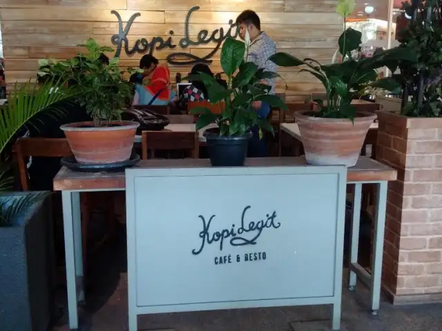 Gambar Makanan Kopi Legit Cafe & Resto 20