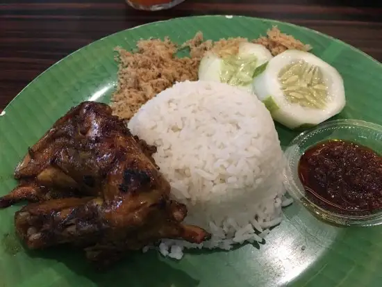 Gambar Makanan Ayam Bakar Primarasa Dr. Soetomo 7