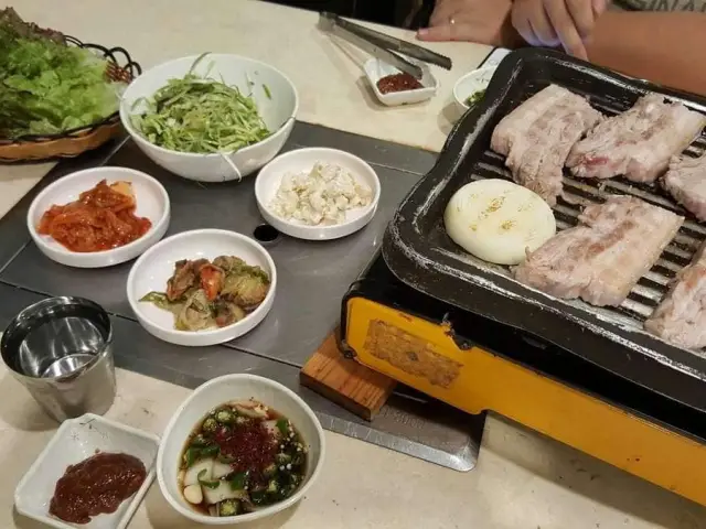 Hong's Family Restaurant Food Photo 7