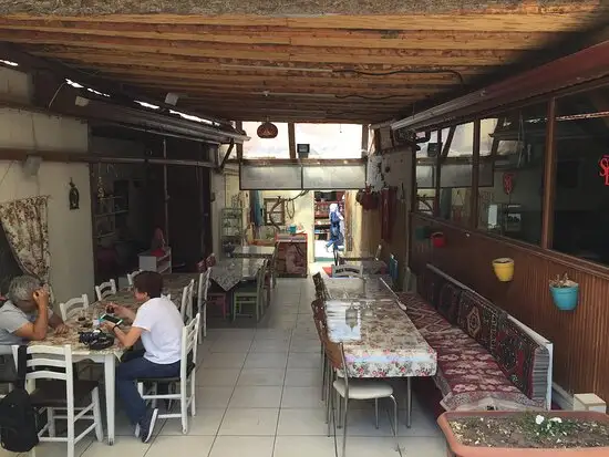 Saklı Bahçe Kırım Çibörek'nin yemek ve ambiyans fotoğrafları 21