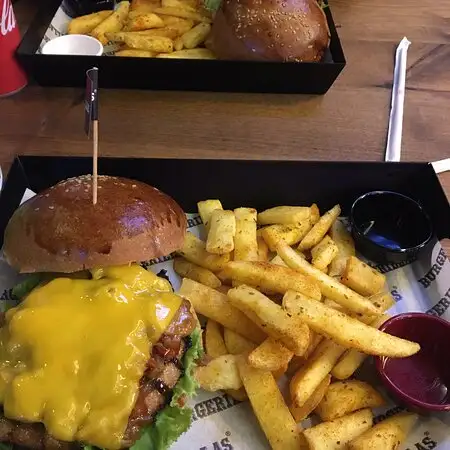 Burgerillas Burger&Steakhouse'nin yemek ve ambiyans fotoğrafları 21