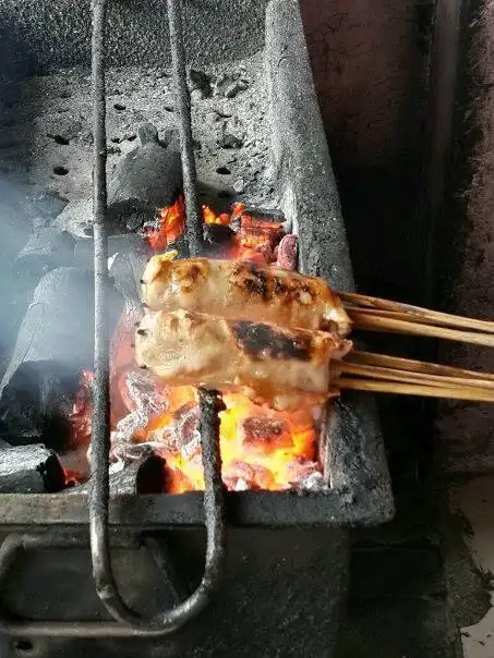 Gambar Makanan Sate Kambing Tambaksegaran 3