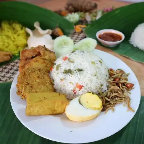 Gambar Makanan Nasi Kuning LILY, MERAPI, Depan Salon Akhim 5