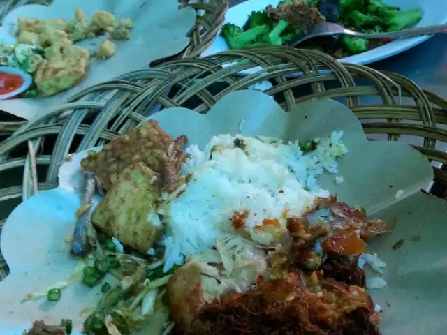 Gambar Makanan Ayam Penyet Suroboyo 10