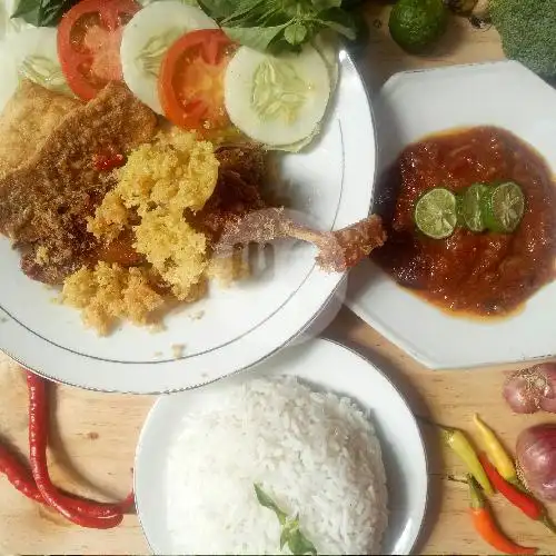 Gambar Makanan Ayam Penyet Alvira, Rappocini 8