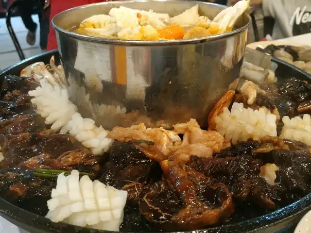 Hot Pot King Steamboat & Grill Food Photo 3