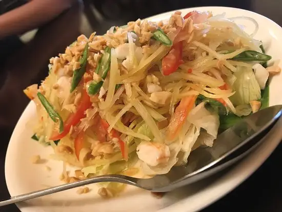 Crown Thai Food Photo 1