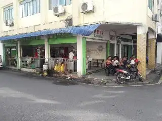 Huang Chuang Cafe 歡泉茶室