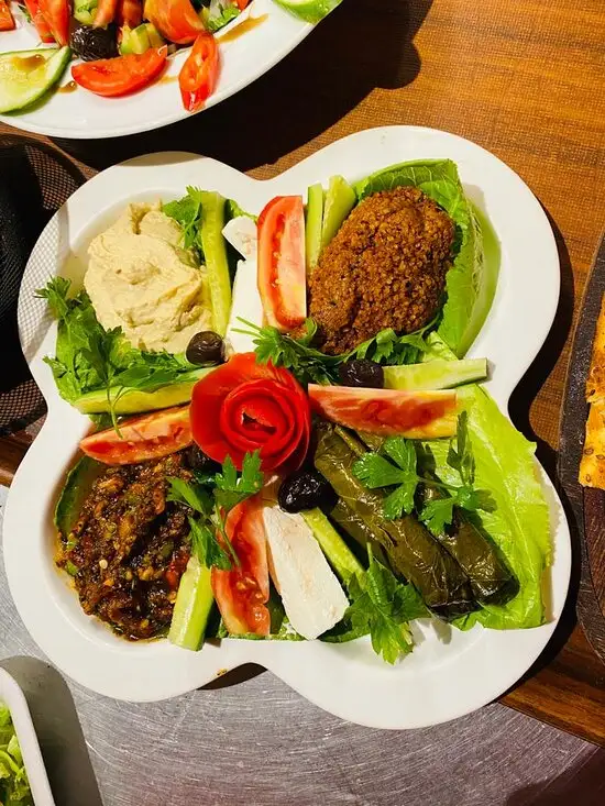TurguT Kebab Restaurant'nin yemek ve ambiyans fotoğrafları 51