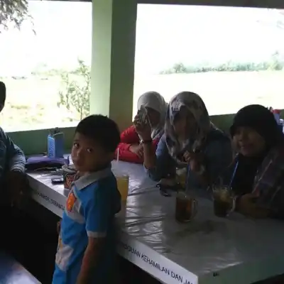 Warung Iwak Betutu Bu Um