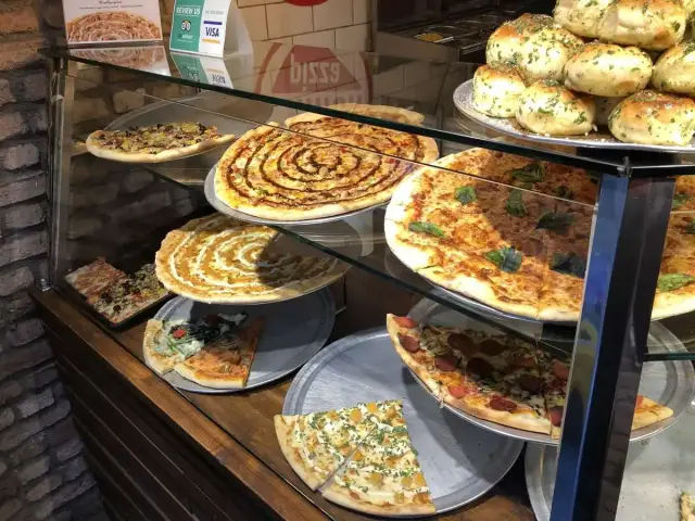 Willion Pizza'nin yemek ve ambiyans fotoğrafları 16