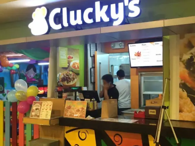 Clucky's