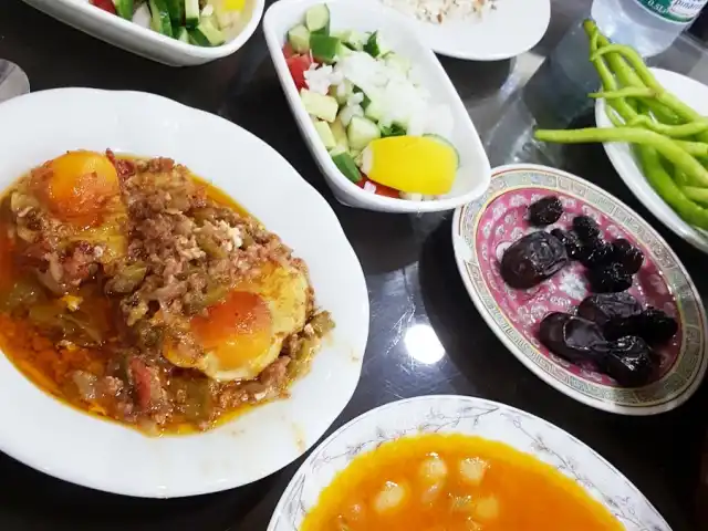 Öz Akhisarlılar Lokantası'nin yemek ve ambiyans fotoğrafları 6