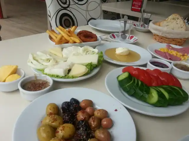 Karaca'nin yemek ve ambiyans fotoğrafları 2